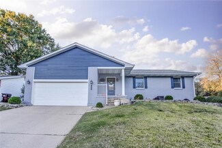1026 Hillcrest Dr, East Alton, IL 62024