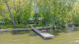 W9623 Rose Cir, Beaver Dam, WI 53916