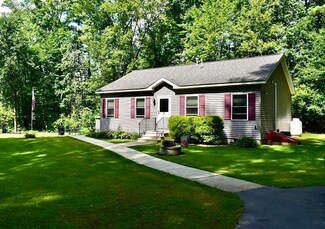 94 Lake Shore Dr, Sterling, MA 01564