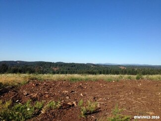 7128 Grandview Ave, Scotts Mills, OR 97375