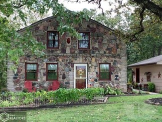 1529 Southwest Blvd, Osceola, IA 50213