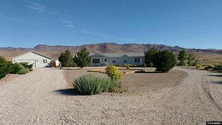 10600 Geurts Ln, Stagecoach, NV 89429
