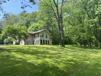 2400 Tuscarora Trail, Springfield, TN 37172