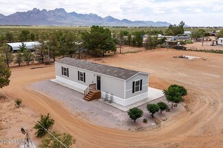 6020 Aerosmith Ct, Las Cruces, NM 88012