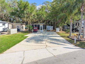 371 Oak Cove Rd, Titusville, FL 32780