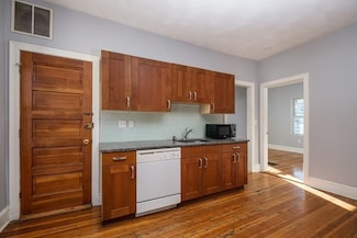 39 Lambert St Unit 2, Medford, MA 02155