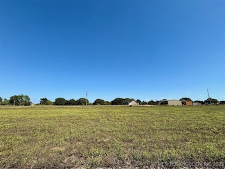 5424 Sunshine Ln, Kingston, OK 73439