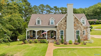 101 Val Monte Ln, Guntersville, AL 35976
