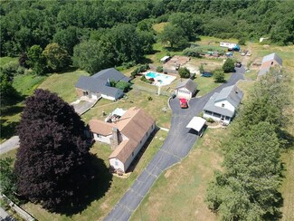 138 Gleaner Chapel Rd, North Scituate, RI 02857