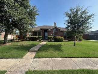 301 Roy Rogers Ln, Murphy, TX 75094