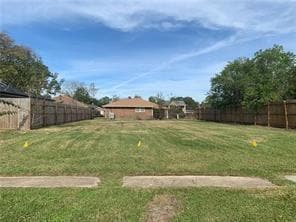 8751 Aberdeen Rd, New Orleans, LA 70127