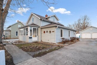 213 Sutherland St, La Porte, IN 46350