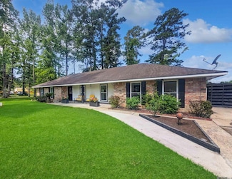 28071 Gaylord Rd, Walker, LA 70785