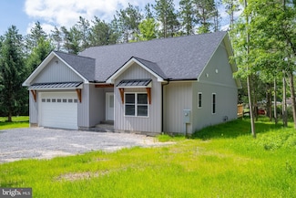 503 Southern Pines Dr, Oakland, MD 21550