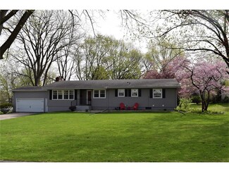 718 7th Ave NW, Mount Vernon, IA 52314