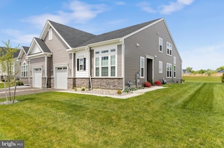 8 Saratoga Rd, New Egypt, NJ 08533
