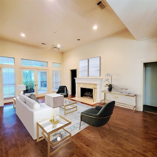 1017 Mccoy Dr, Irving, TX 75062