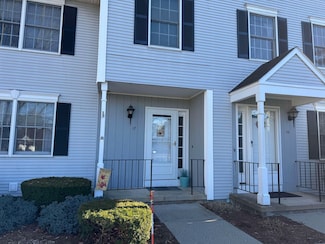 17 Twin Cir, Middlebury, VT 05753