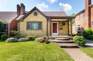 1565 Superior Blvd, Wyandotte, MI 48192