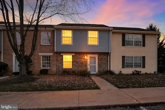 102 Lexton Dr Unit 102, York, PA 17404