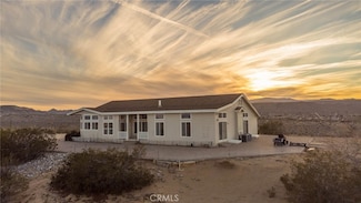 57120 Luna Vista Ln, Landers, CA 92285