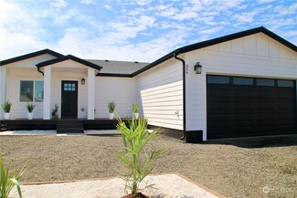 456 N Portal Loop SW, Ocean Shores, WA 98569