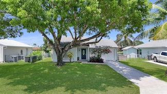 5472 Courtney Cir, Boynton Beach, FL 33472