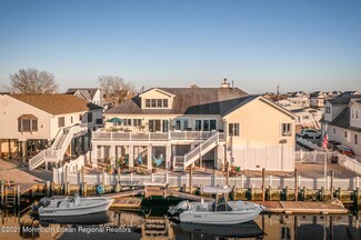 97 Dolphin Rd, Tuckerton, NJ 08087