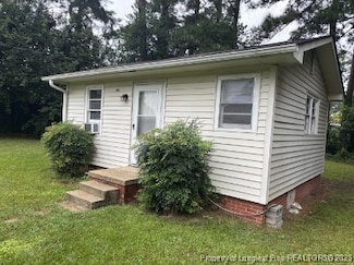 4966 Robin St, Fayetteville, NC 28304