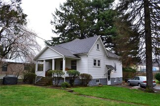 532 German St, Harmony, PA 16037