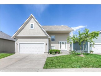 12453 Charlotte St, Kansas City, MO 64146
