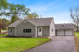 801 Fulton St, South Elgin, IL 60177
