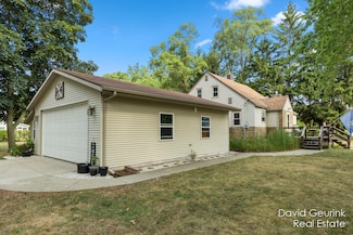 730 S 160th Ave, Holland, MI 49423