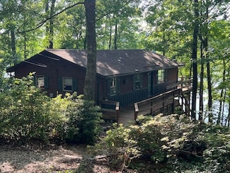 1744 Quail Hollow Dr, Hamilton, GA 31811