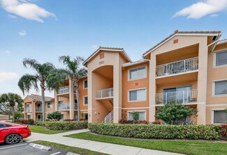 221 SW Palm Dr Unit 104, Port Saint Lucie, FL 34986