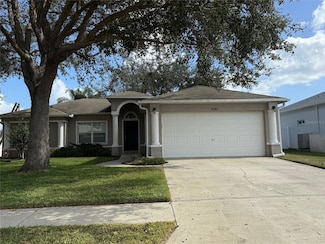 1636 Crazy Horse Dr, Lutz, FL 33559