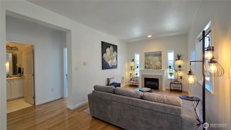 4217 164th St SW Unit B206, Lynnwood, WA 98087