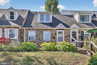 888 Woodlawn Ave, Phoenixville, PA 19460