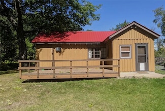 918 E Stuart Rd, Danbury, WI 54830