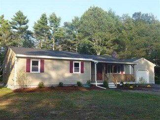 374 Walnut Plain Rd, Rochester, MA 02770