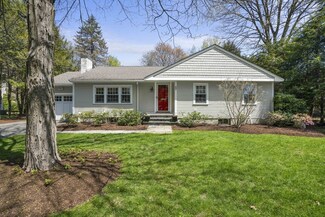 69 Donizetti St, Wellesley, MA 02482