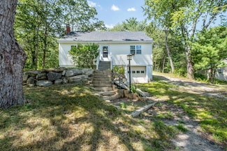 33 Norton Rd, Kittery, ME 03904