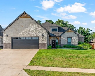 184 Lakeview Cir, Pilot Point, TX 76258