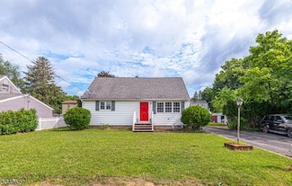 141 Cedar Ave, Pompton Lakes, NJ 07442