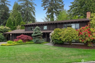 1106 Magnolia Dr, Fircrest, WA 98466