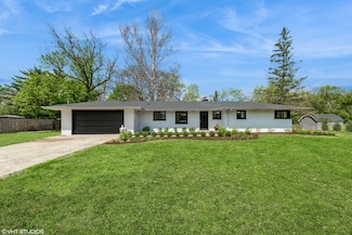 29W520 Wynn Ave, West Chicago, IL 60185