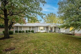 210 Stablestone Dr, Chesterfield, MO 63017