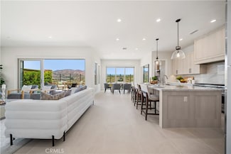 122 Mossvine, Irvine, CA 92618