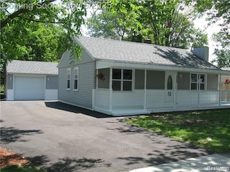 702 Oda St, Davison, MI 48423