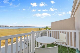 4015 Crown Point Dr Unit P4, San Diego, CA 92109